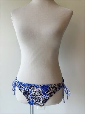 Athleta Blue Floral Side Tie Lined Bikini Bottoms, size Small Cottagecore Beach